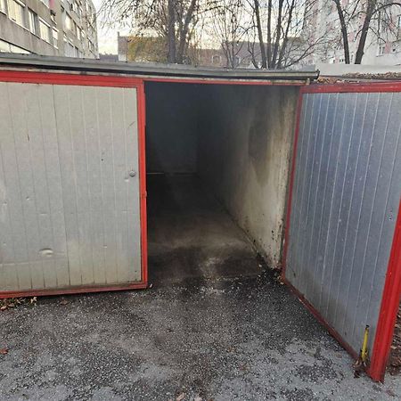 Apartman Centar Bulevar Ex Sa Garazom Banja Luka Esterno foto